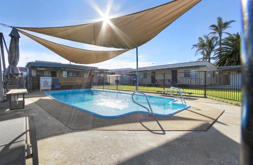 Lakes Entrance House | Unit 8 @ Ocean Bridge