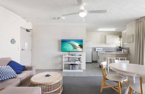Coolum Beach Apartment | Unit 8 'Surf Dance', Coolum Beach
