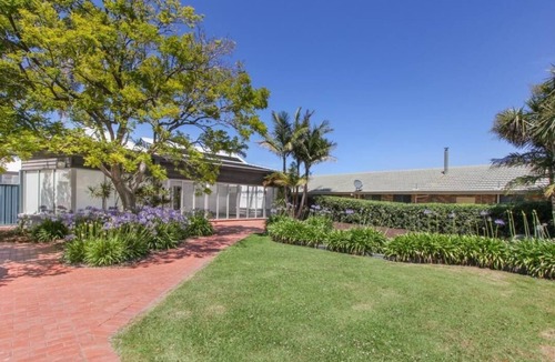 Lakes Entrance Apartment | Unit 9, Bellevue n'te Arm Apt