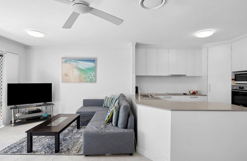 Coolum Beach Apartment | Unit 9 'Coolum Blueseas'