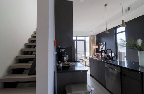 Shaw Bed & Breakfast | Unit 9: Luxe 2BR Penthouse | Sleeps 6