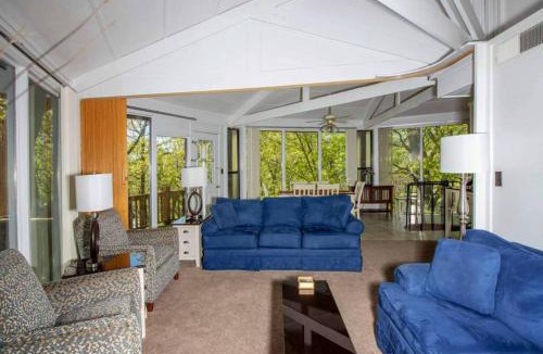 Village of Four Seasons House | Unit 9 - Treetop 2 Bedroom Villa