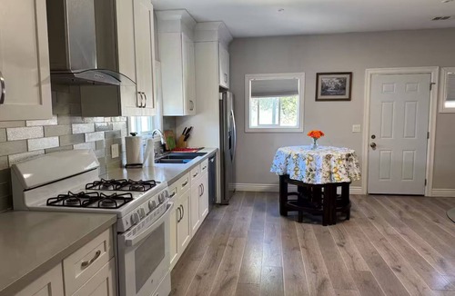 Centerville Apartment | Unit B-Work & Wander Fremont！