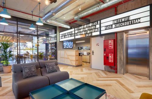 La Vila Olimpica del Poblenou Hostel | Unite Hostel Barcelona