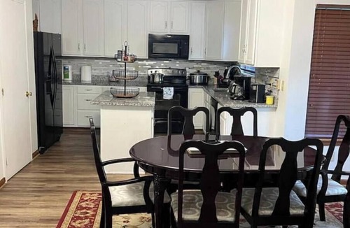 Reynoldsburg House | Unity Family Vacation Home.