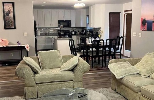 Reynoldsburg House | Unity Family Vacation Home.