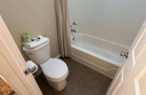 Golconda Apartment | Unity Lodge Suite 7