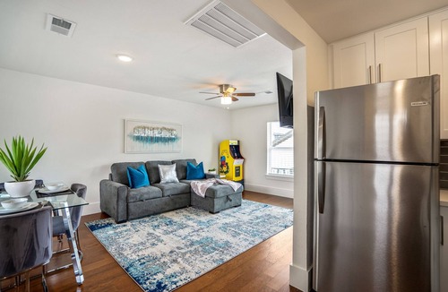 Greater East End Apartment | Universal Apartment @EADO - 5 km from FIFA Fest