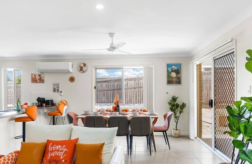 Pimpama House | Universal Movie World -Close to Everything