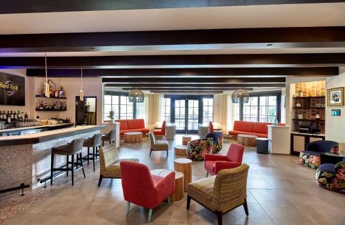 Florida Center Resort | Universal's Hard Rock Hotel®