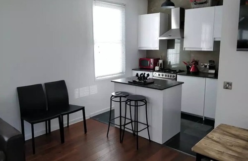 Newington Apartment | University and Central Edinburgh