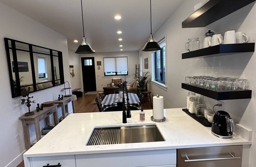 University District House | University Area Great Escape