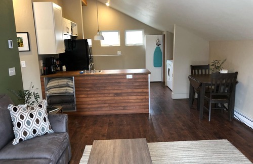 University District House | University Guesthouse