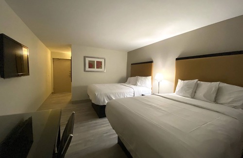Carbondale Hotel | University Inn of Carbondale by Hotel O