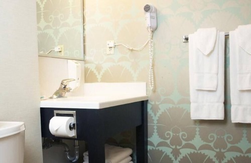 Logan Bed & Breakfast | University Inn