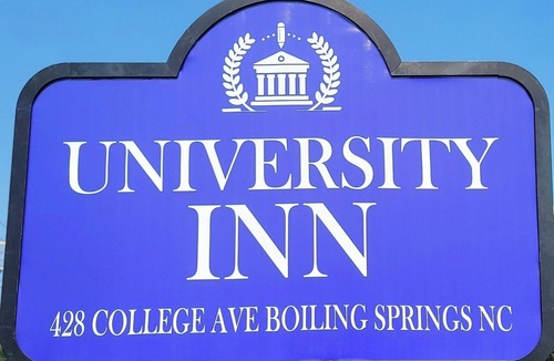 Boiling Springs Hotel | University Inn