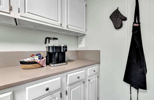 Siloam Springs House | University Place, family stay, practically on campus