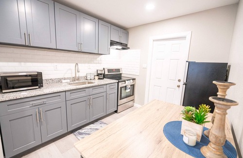 University Apartment | University Serenity Suites A