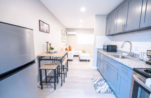 University Apartment | University Serenity Suites A