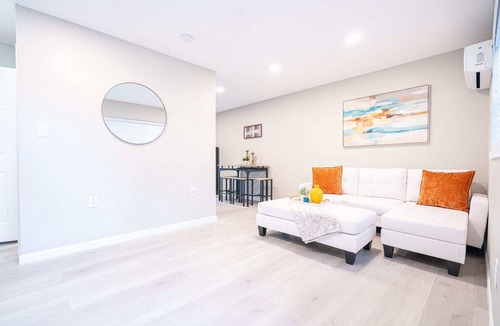 University Apartment | University Serenity Suites A