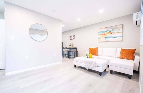 University Apartment | University Serenity Suites B