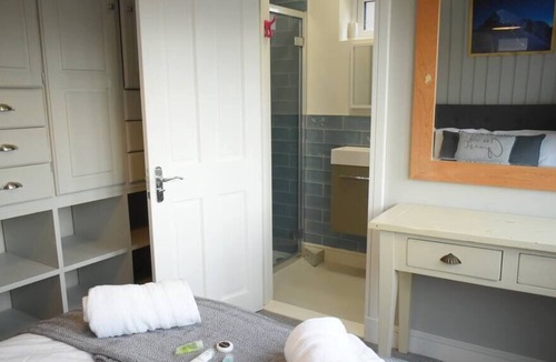 Loughborough House | University Walk Apartment