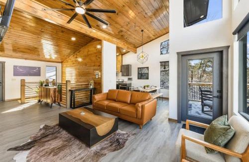 Wears Valley House | Unobstructed Panoramic Mountain Views
