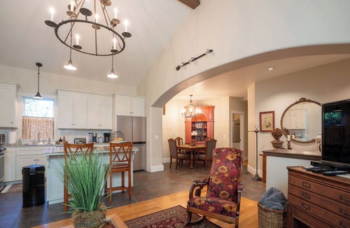 Grass Valley House | Unpack Your Bags and Relax