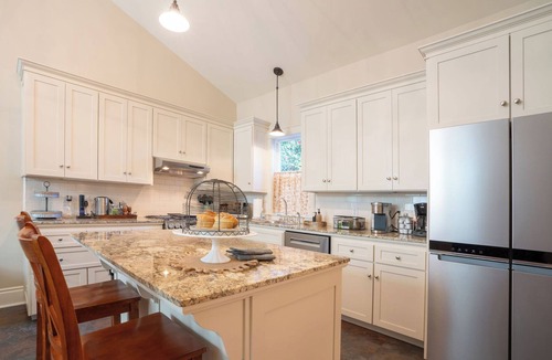 Grass Valley House | Unpack Your Bags and Relax