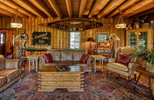 Town of Webb House | Unparalleled and Historical Lodge on Twitchell Lake