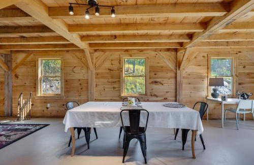 Sharon House | Unplug, Unwind and Explore Remote Vermont Cabin