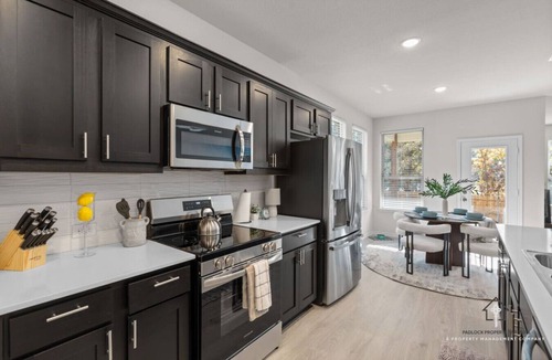 Denton House | UNT/TWU/DT Denton/New/King Bed
