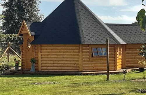 Morville-sur-Andelle Cottage | Unusual accommodation in the Normandy countryside