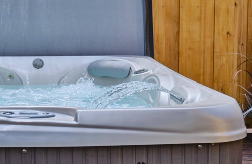 Bruyeres House | Unusual caravan in the Vosges with private jacuzzi