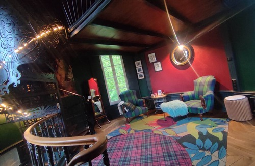 Savonnieres Apartment | Unusual cottage for 2 people