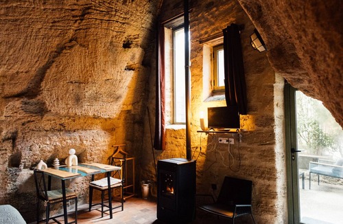 Doue-la-Fontaine House | Unusual Getaway in a Troglodyte Home