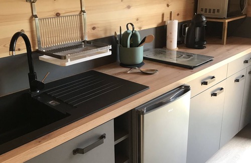 Jonquieres Cottage | UNUSUAL GITE IN PROVENCE