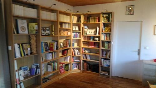 Grosley-sur-Risle Villa | Unusual Villa sleeps 12