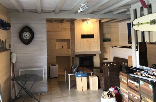 Bilieu House | Unusual waterfront chalet