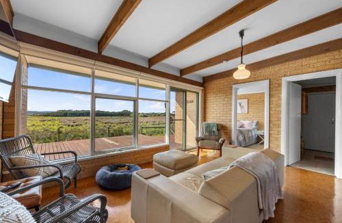 Venus Bay House | Unwind and Get Lost In The View!