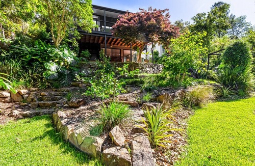 Maleny House | Unwind at Secret Garden