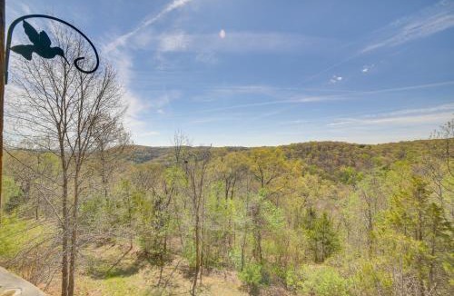 Notch Estates House | Unwind Fireside: Ozark Mtn Condo w/Resort Perks!