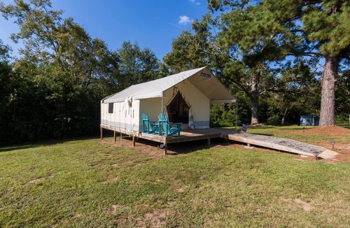 Coldspring RV Rental | Unwind in a Cozy Glamping Sanctuary