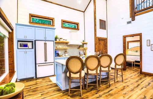 Broken Bow Cabin | Unwind in a Hot Tub Cottage w/Arcade + Playset