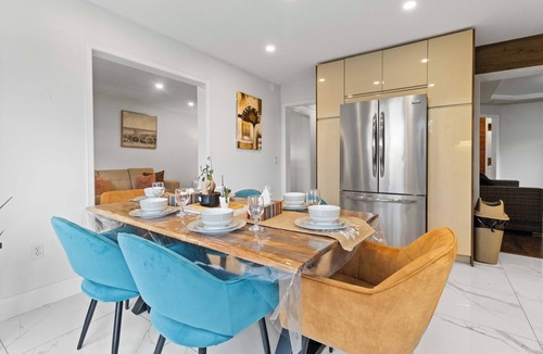 Bolton House | Unwind in Bolton – Bright, Clean&Peaceful 4BR Stay