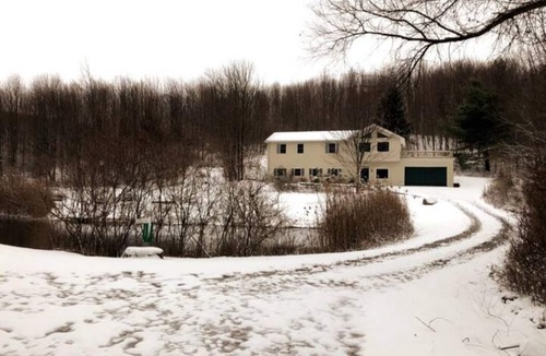 Bloomfield House | Unwind in Bristol, NY with Bristol Mountain Resort just minutes away.