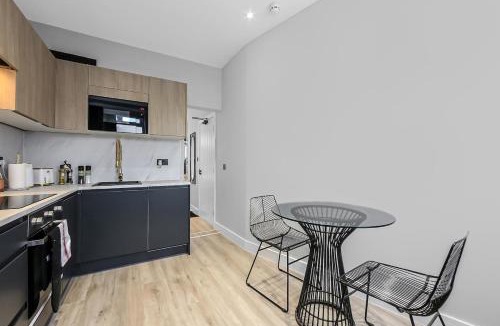Edgware Apartment | Unwind in Style The Ultimate Studio Getaway