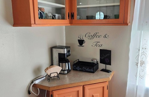 Macon House | Unwind on Vinenn