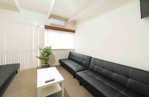 Pasadena Villa | Unwind @ Pasadena Group Getaway