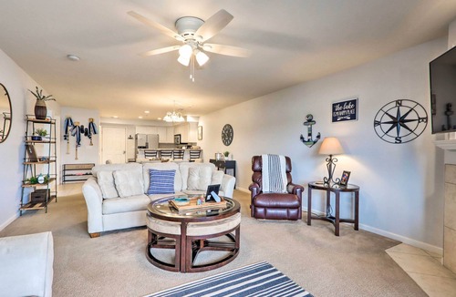 Camdenton Condo | Unwind Poolside! Waterfront Ozarks Condo